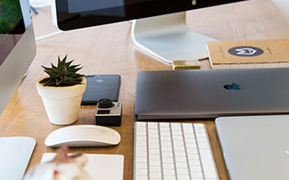 欧博官网娱乐-keywords：必一运动,健康生活,日常习惯,身体管理,运动激励,社群力量part1：小必一运动的起点——觉醒与习惯的种子当下的城市生活，常常让人把身体放在次要的位置。长时间的坐姿、蜂拥的日常任务、无处不在的屏幕光，会让肌肉变得僵硬，注意力像经常被闹钟打断的信号灯一样忽明忽暗。